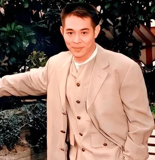 奇迹单职业李连杰代言好玩吗,在游戏资源管理中的深度解析