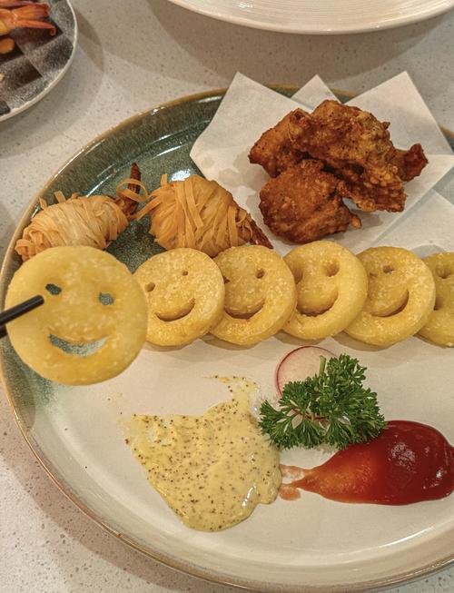 精灵食肆,揭秘旋转寿司的美味秘籍