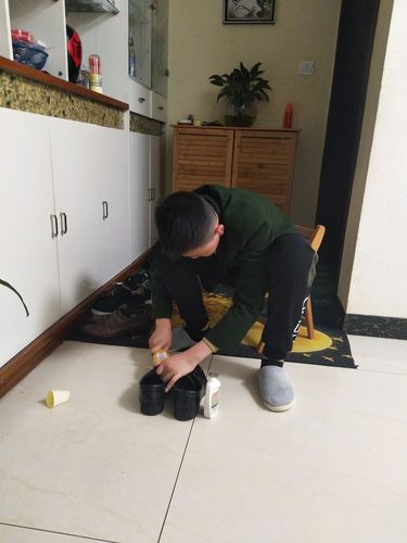 我爱拼模型擦皮鞋车攻略,擦皮鞋车图文详解